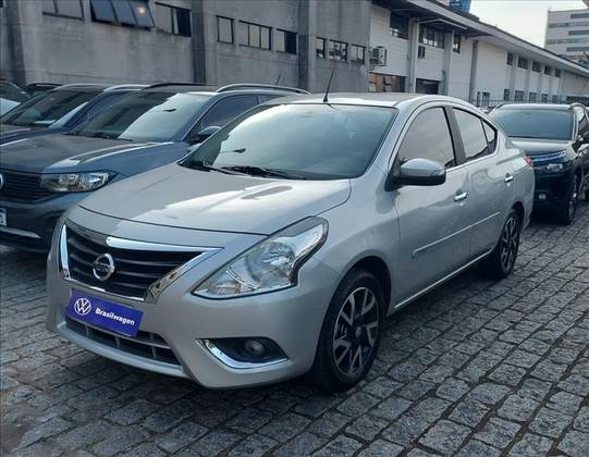 NISSAN VERSA 1.6 16V FLEXSTART SL 4P XTRONIC NISSAN VERSA 1.6 16V FLEXSTART SL 4P XTRONIC